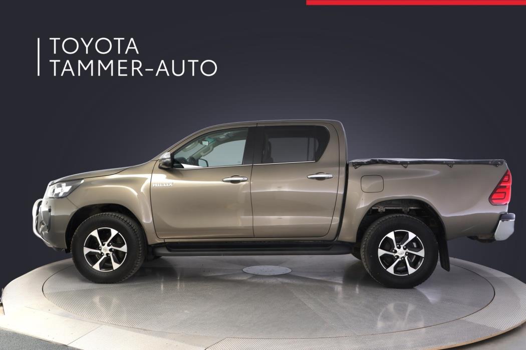TOYOTA Hilux 2022