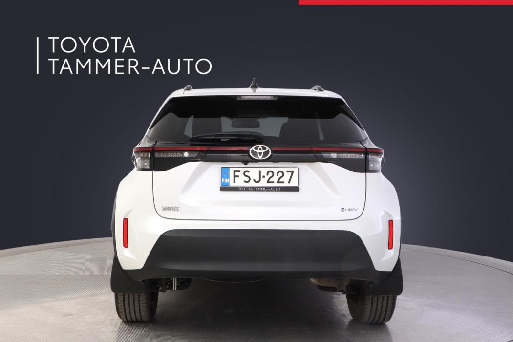 TOYOTA Yaris Cross 2025