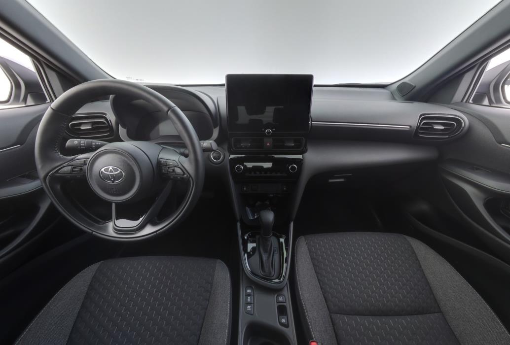 TOYOTA Yaris Cross 2025