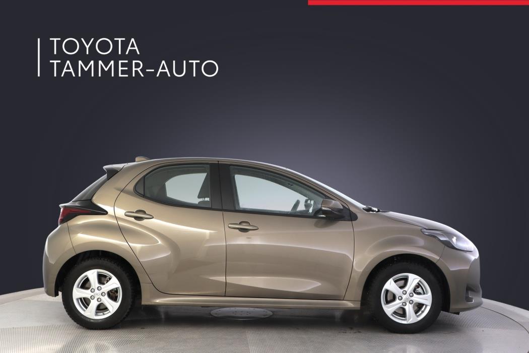 TOYOTA Yaris 2022