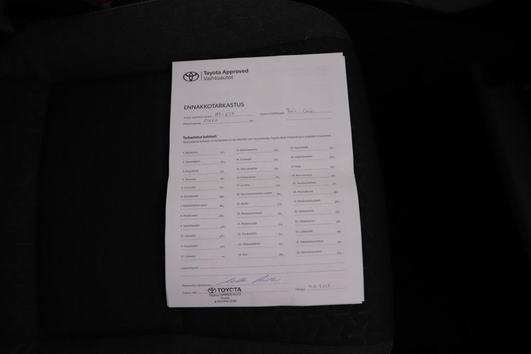 TOYOTA Yaris Cross 2022