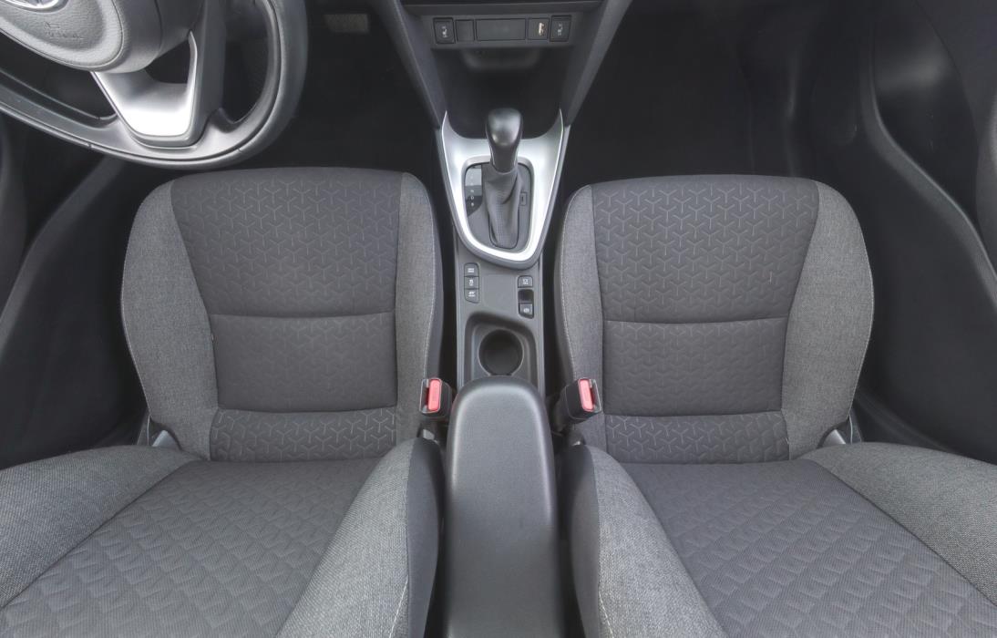 TOYOTA Yaris Cross 2023