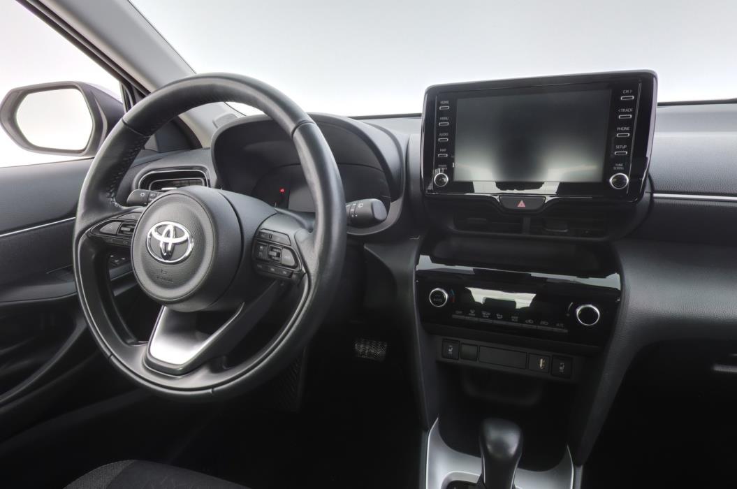 TOYOTA Yaris Cross 2023