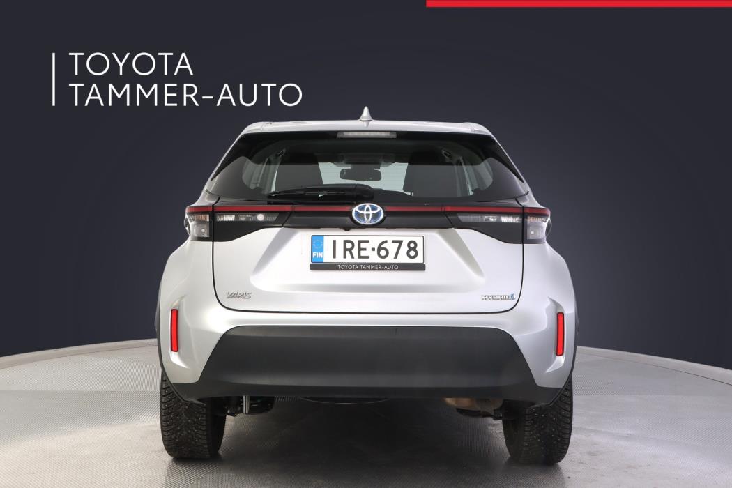 TOYOTA Yaris Cross 2023