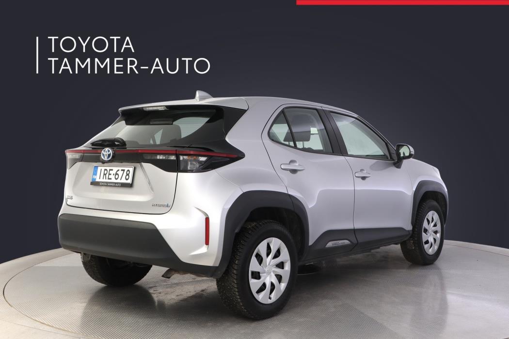 TOYOTA Yaris Cross 2023