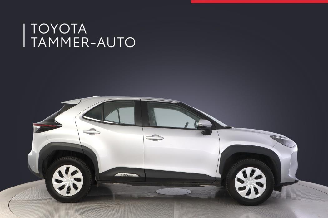 TOYOTA Yaris Cross 2023