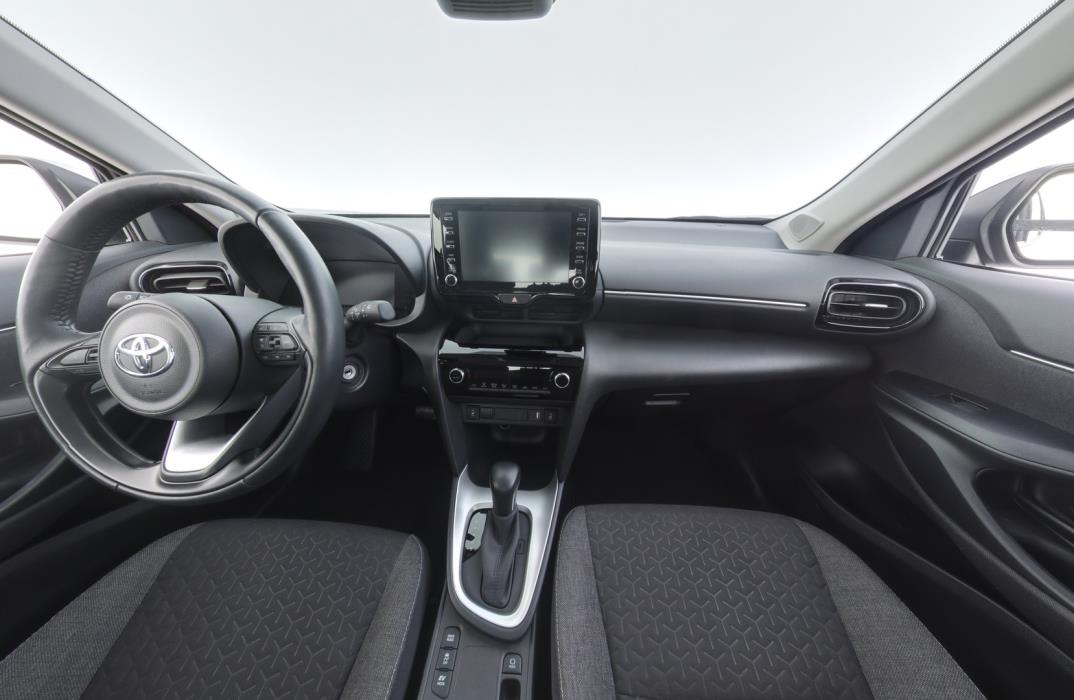 TOYOTA Yaris Cross 2023