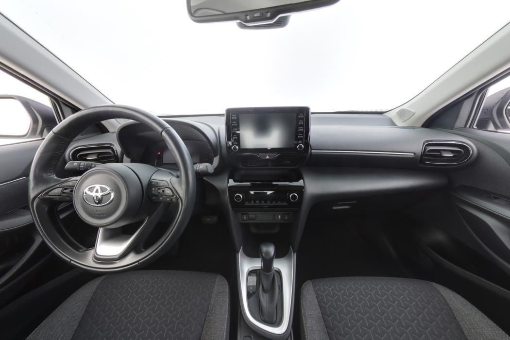 TOYOTA Yaris Cross 2023