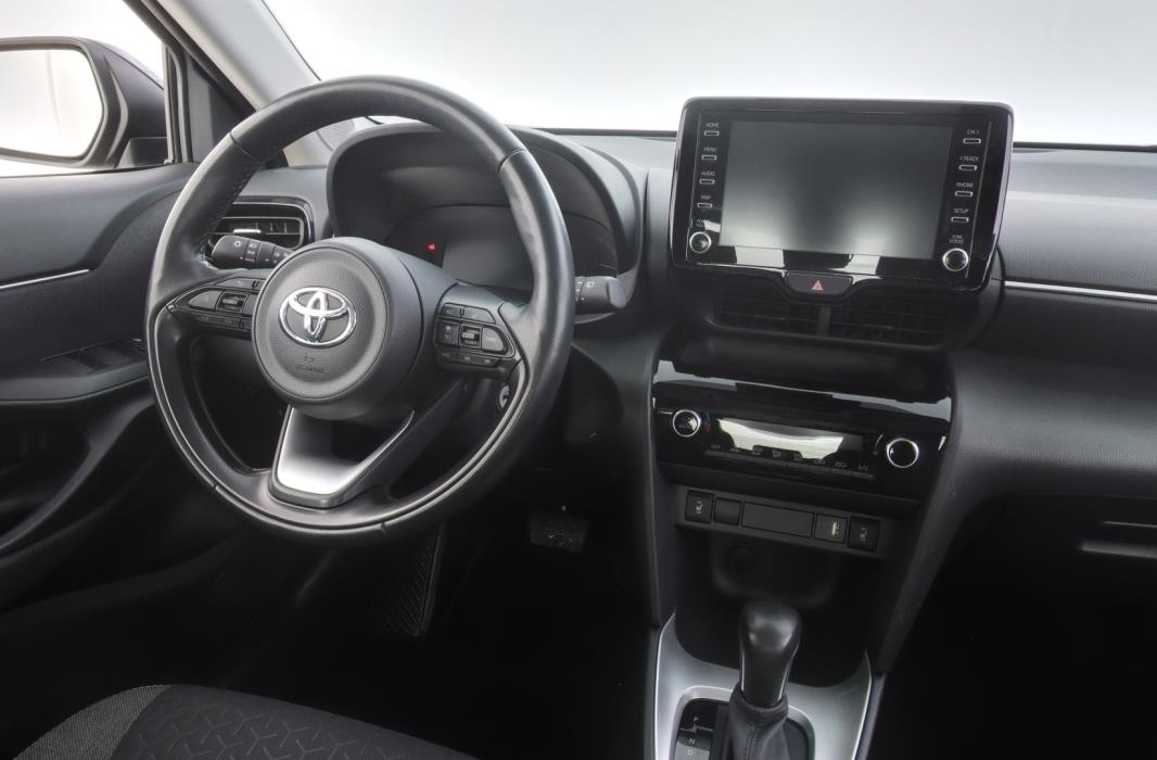 TOYOTA Yaris Cross 2023