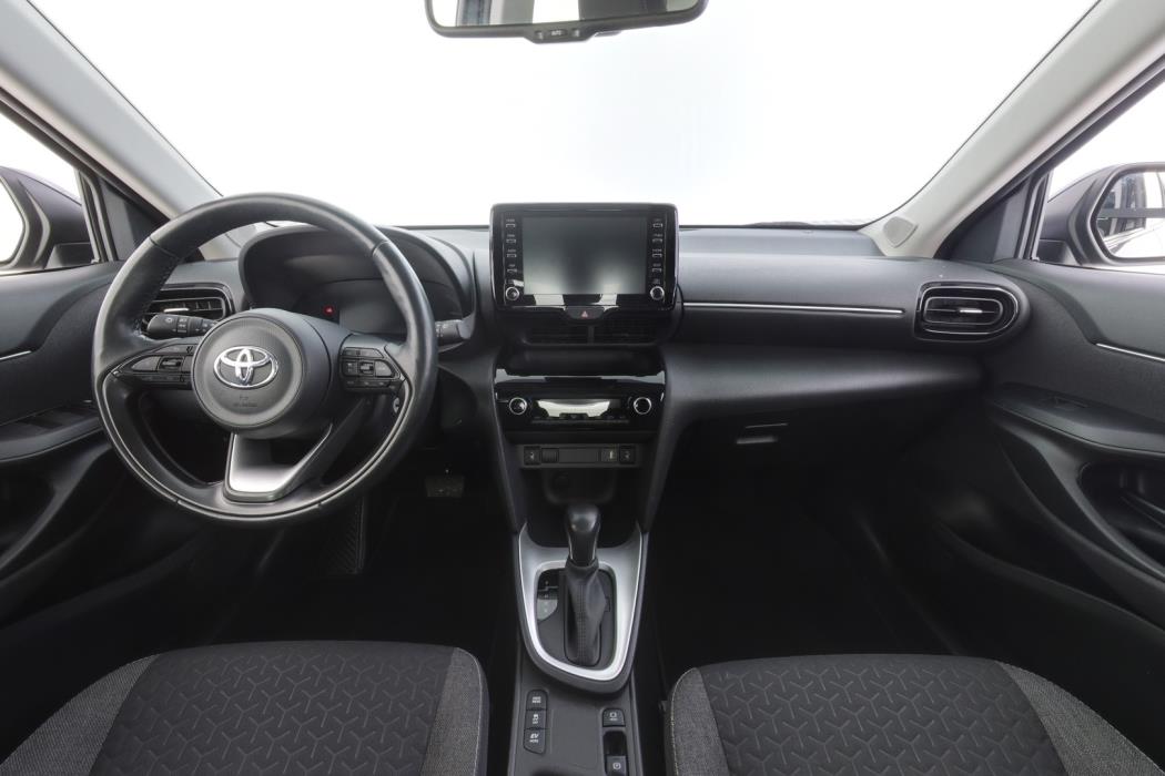 TOYOTA Yaris Cross 2023