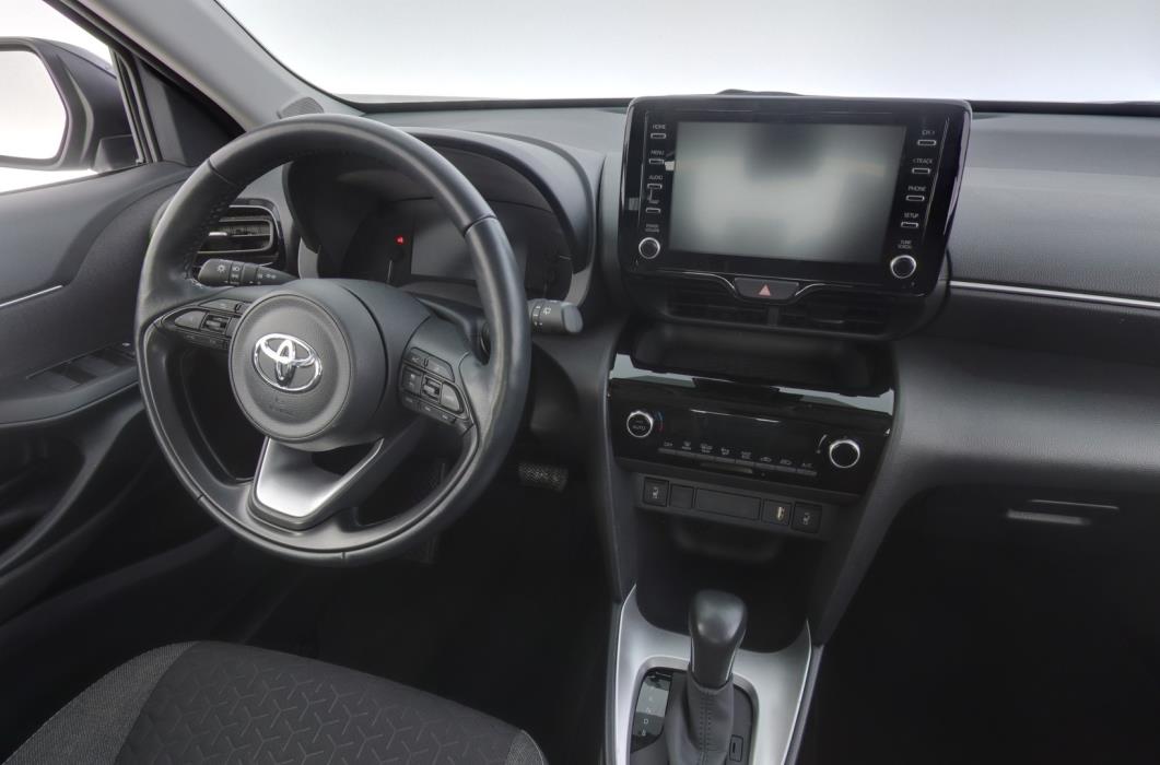 TOYOTA Yaris Cross 2023