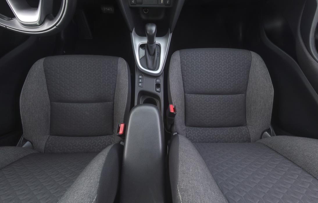 TOYOTA Yaris Cross 2024