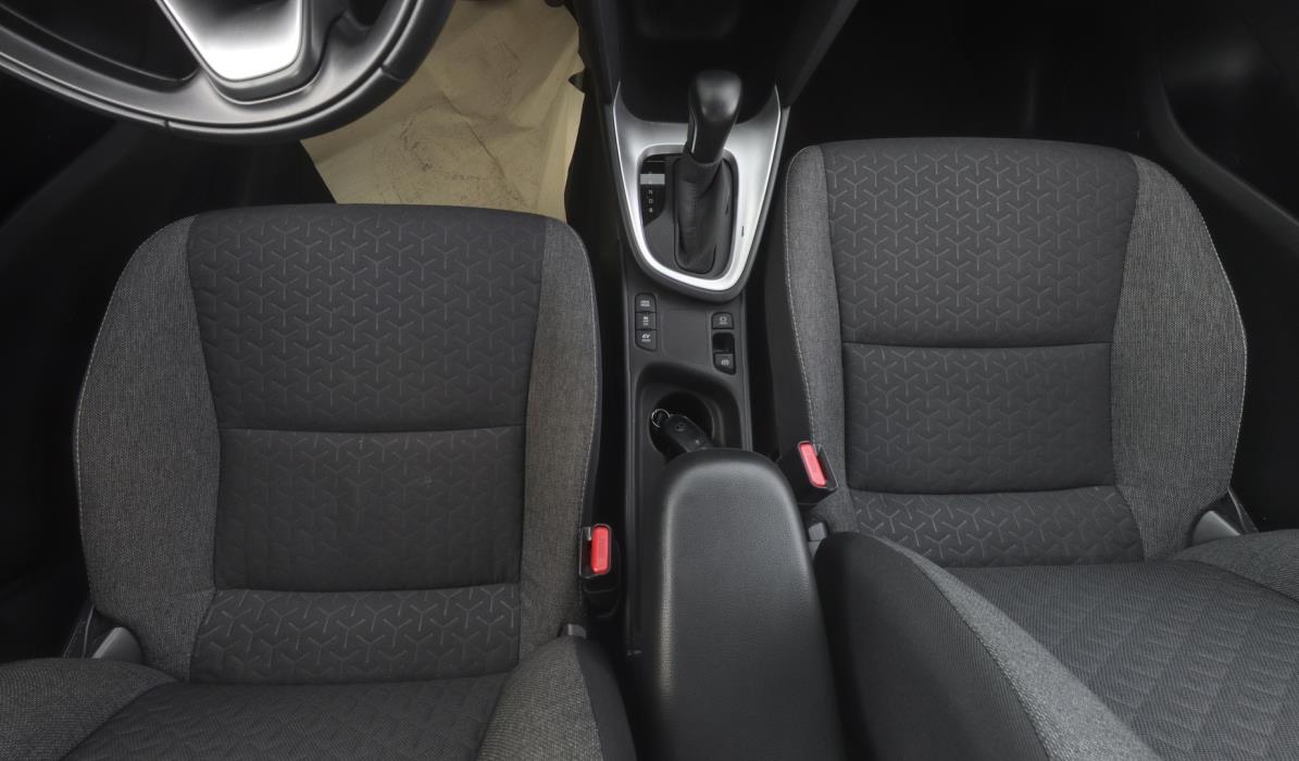 TOYOTA Yaris Cross 2024