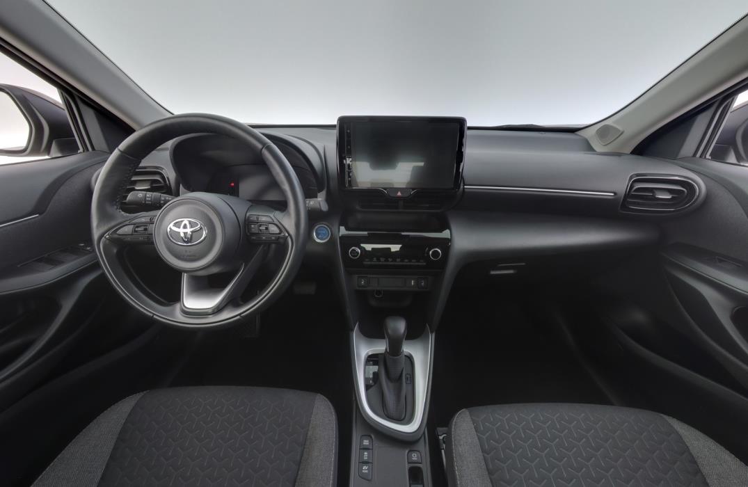 TOYOTA Yaris Cross 2024