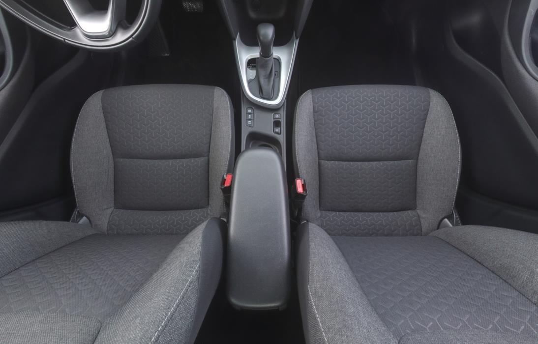 TOYOTA Yaris Cross 2024