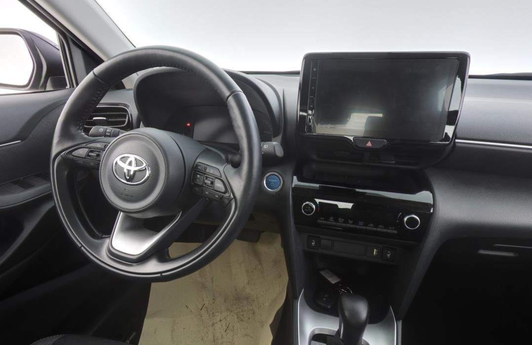 TOYOTA Yaris Cross 2024