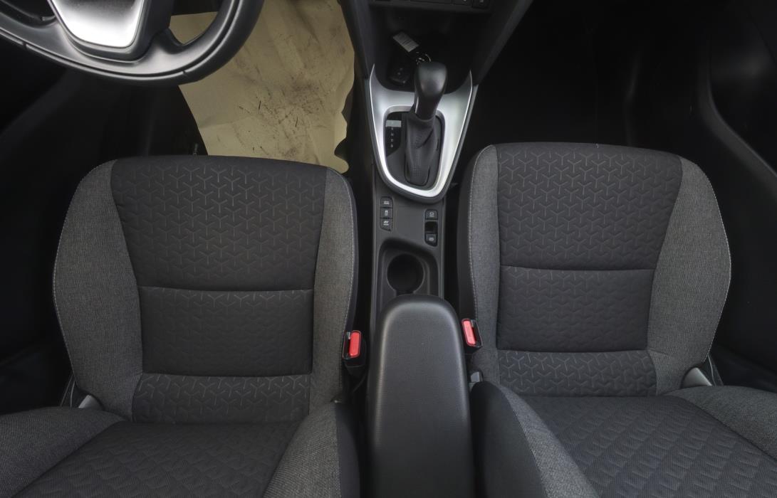 TOYOTA Yaris Cross 2024