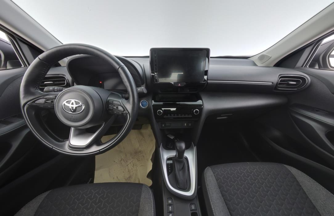 TOYOTA Yaris Cross 2024