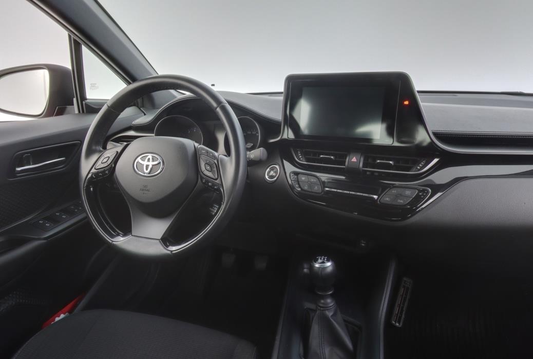 TOYOTA C-HR 2016