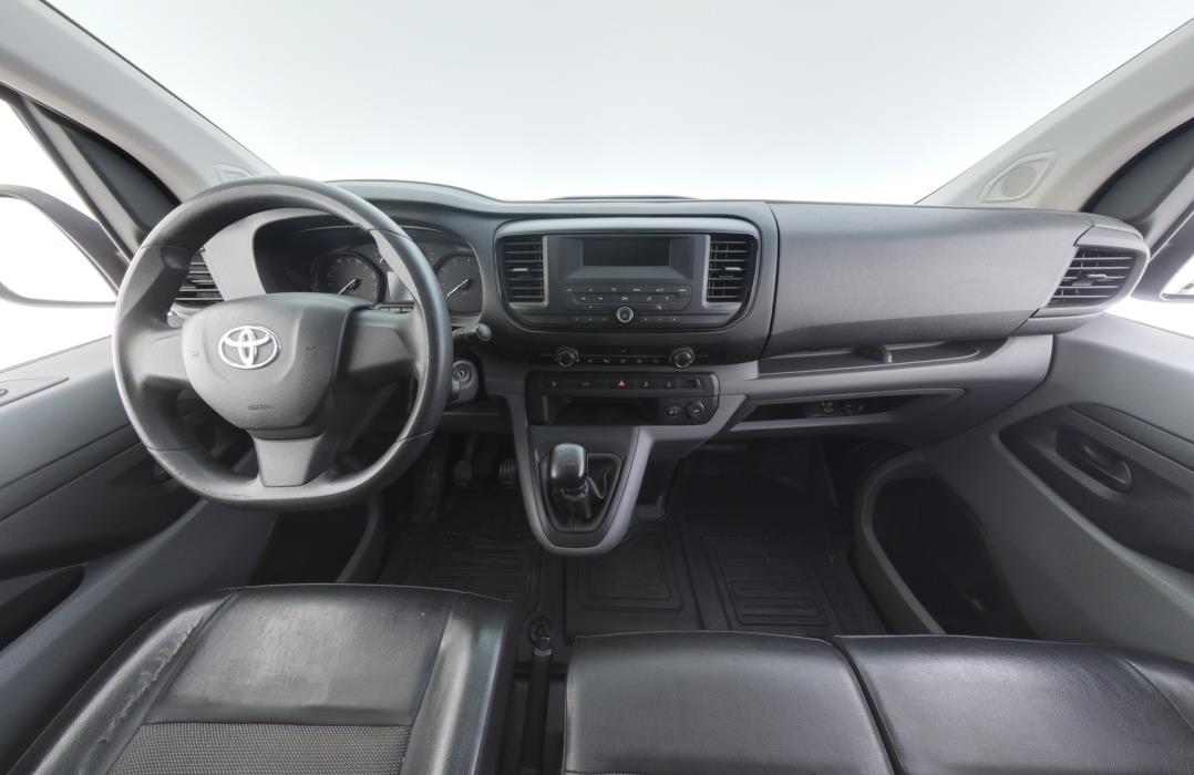 TOYOTA Proace 2017