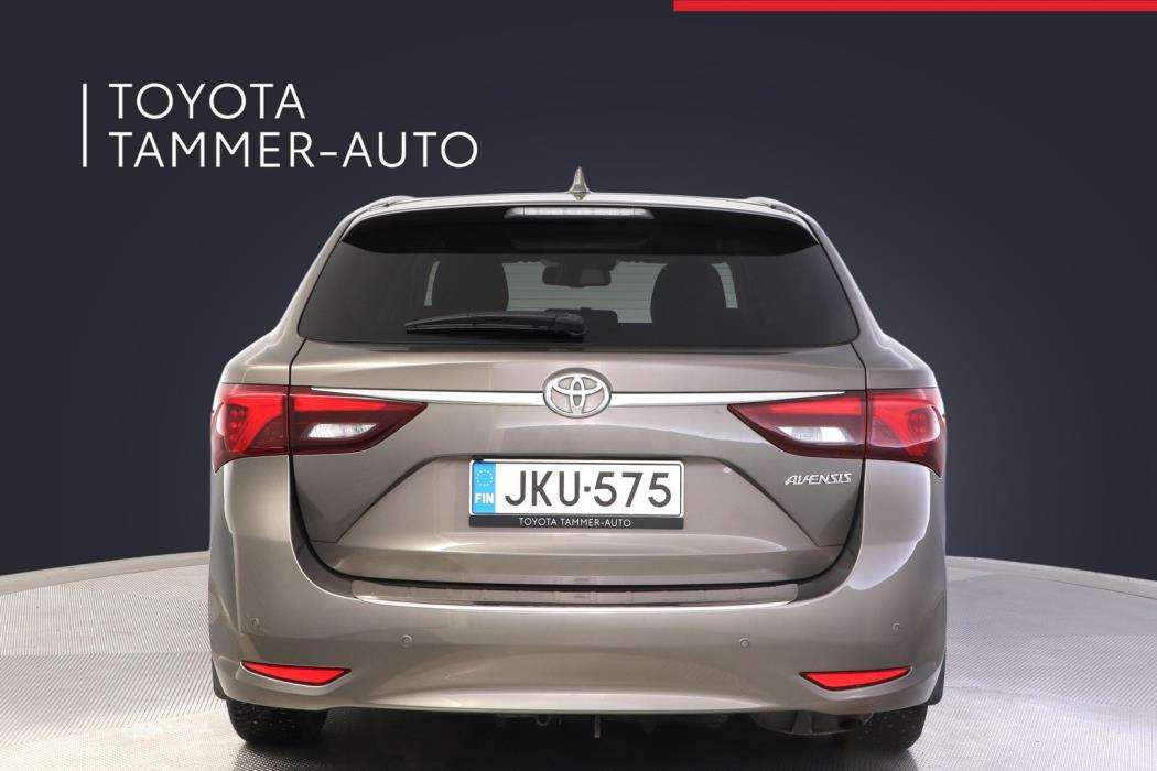 TOYOTA Avensis 2018
