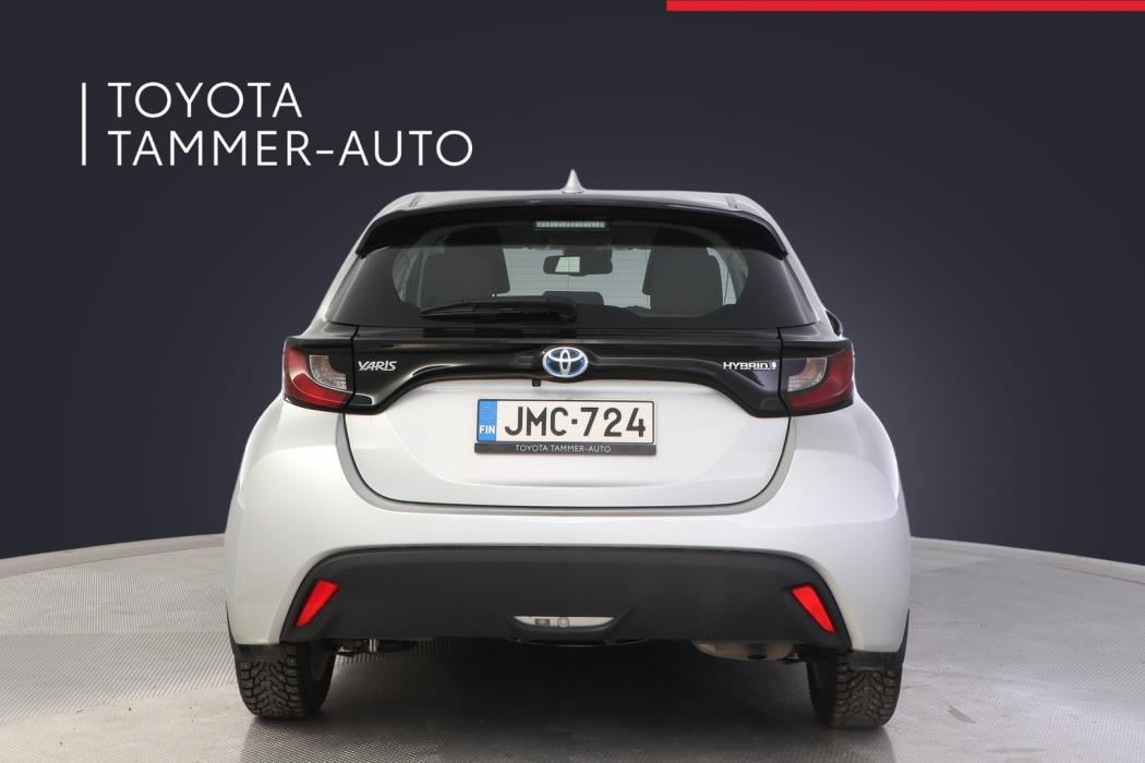 TOYOTA Yaris 2021