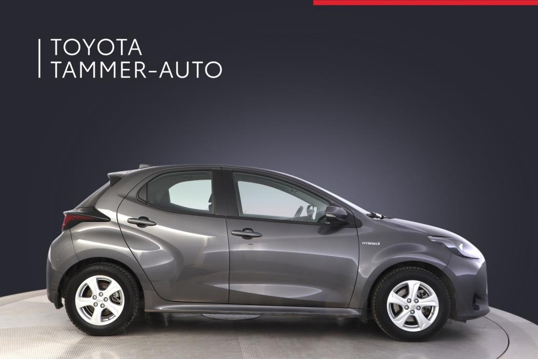 TOYOTA Yaris 2021