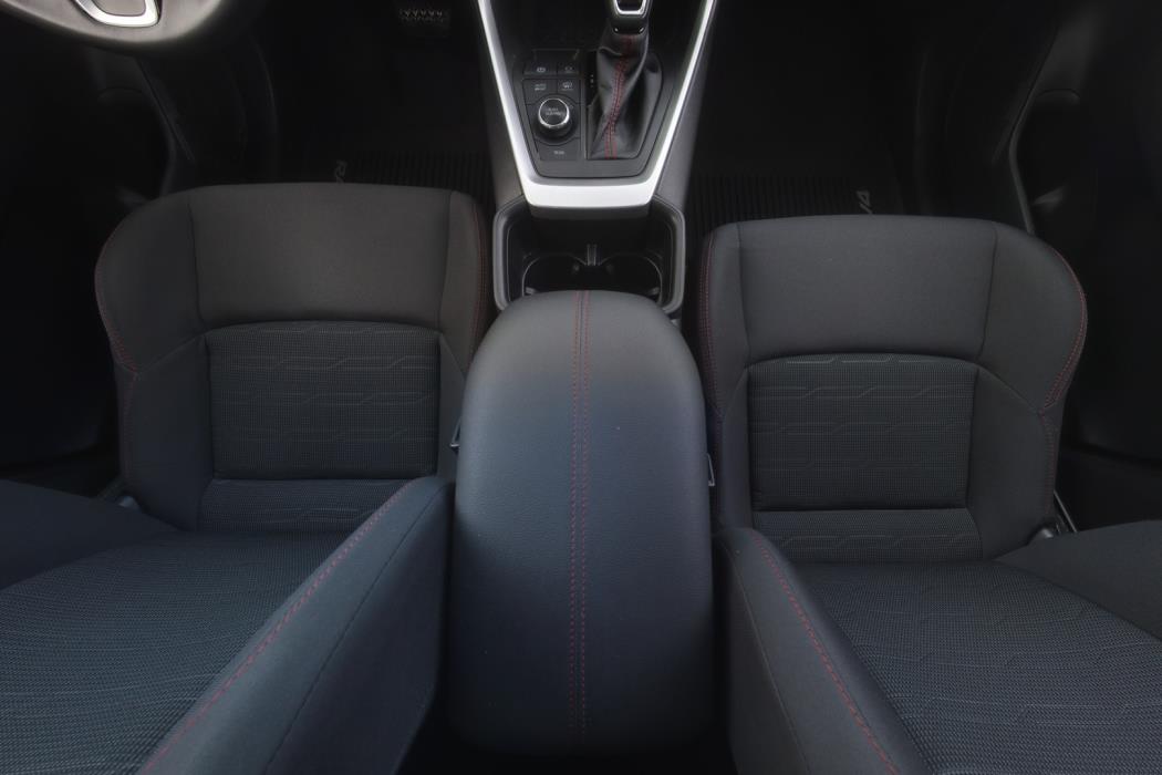 TOYOTA RAV4 Plug-in 2023