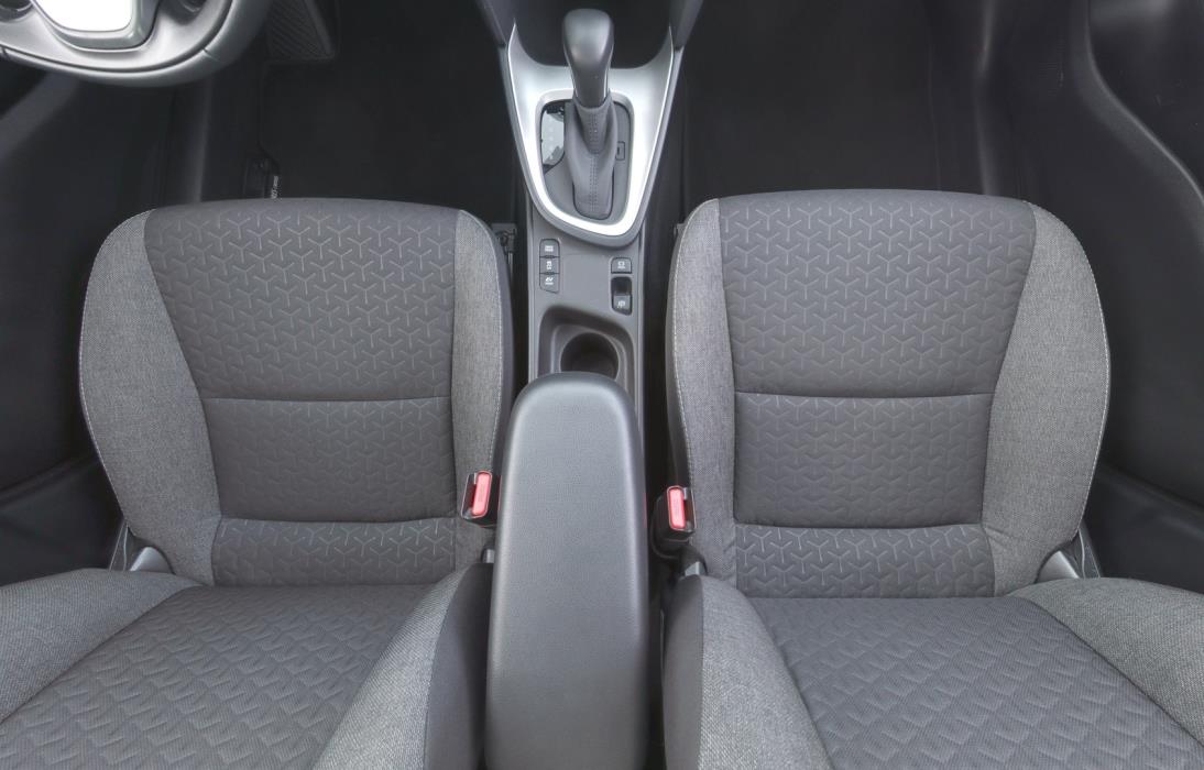 TOYOTA Yaris Cross 2024