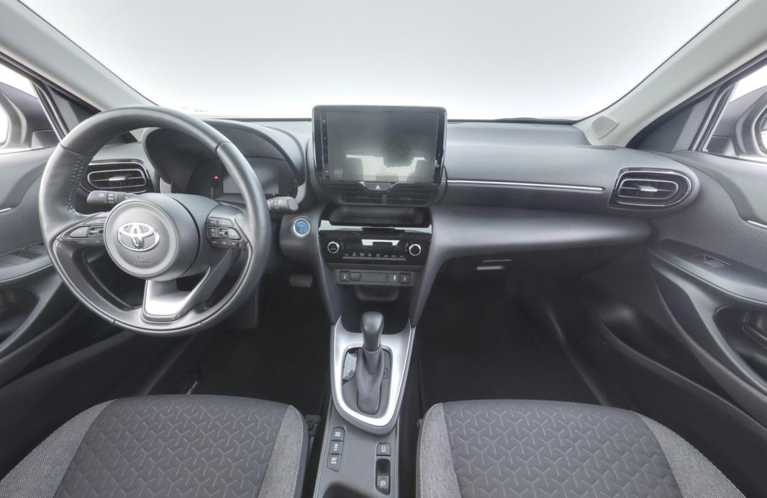 TOYOTA Yaris Cross 2024