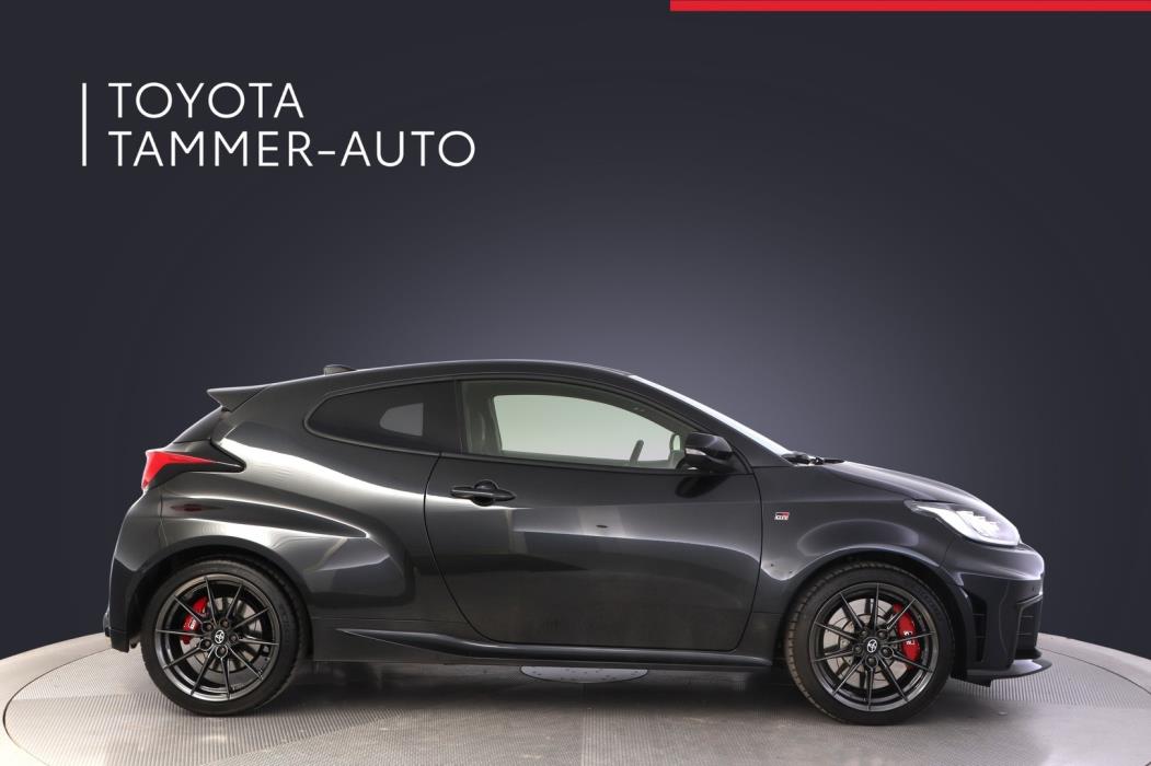 TOYOTA GR Yaris 2025