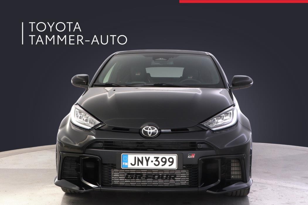 TOYOTA GR Yaris 2025
