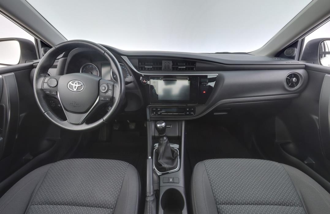 TOYOTA Corolla 2017