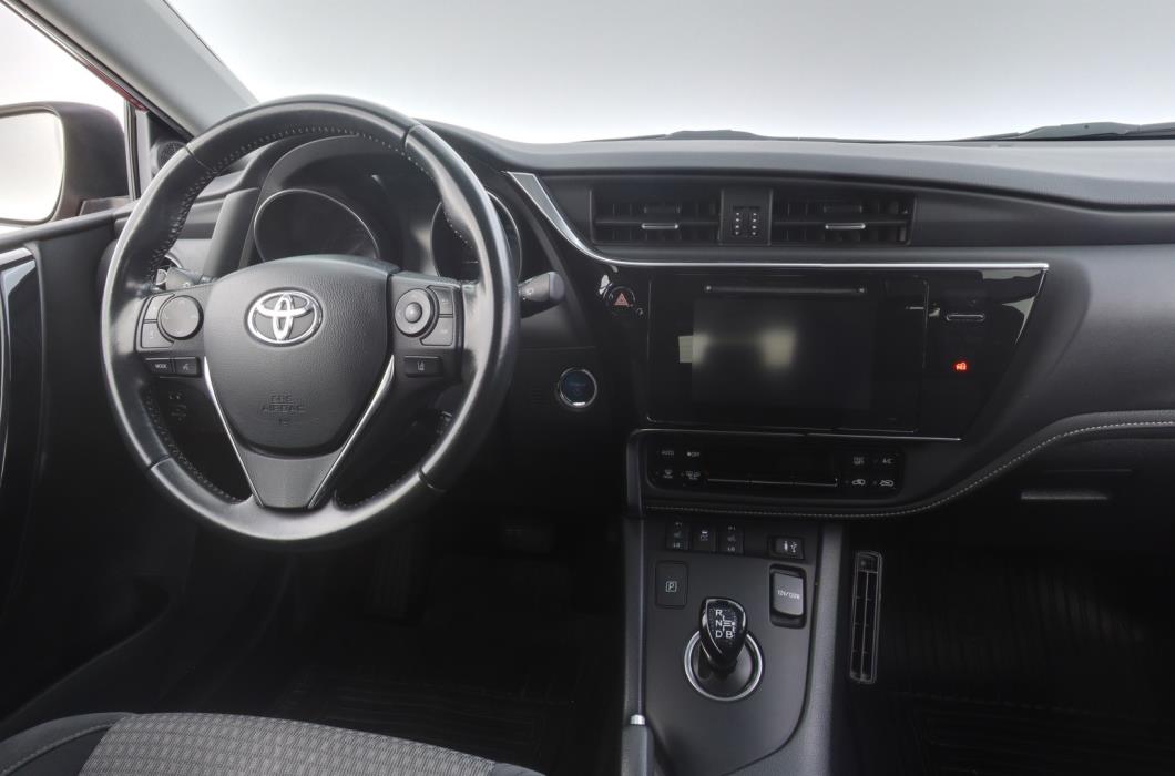 TOYOTA Auris 2018