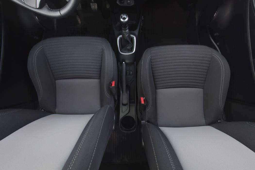 TOYOTA Yaris 2018