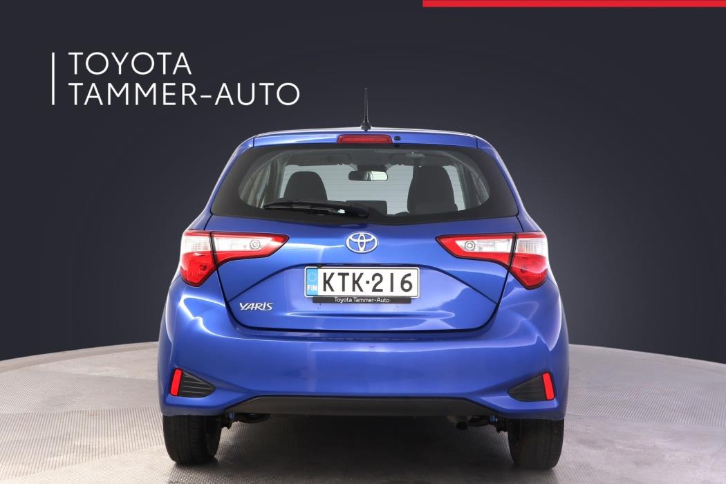 TOYOTA Yaris 2018