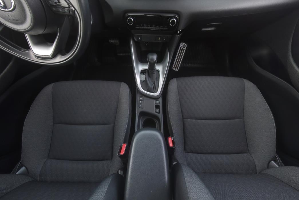 TOYOTA Yaris 2021