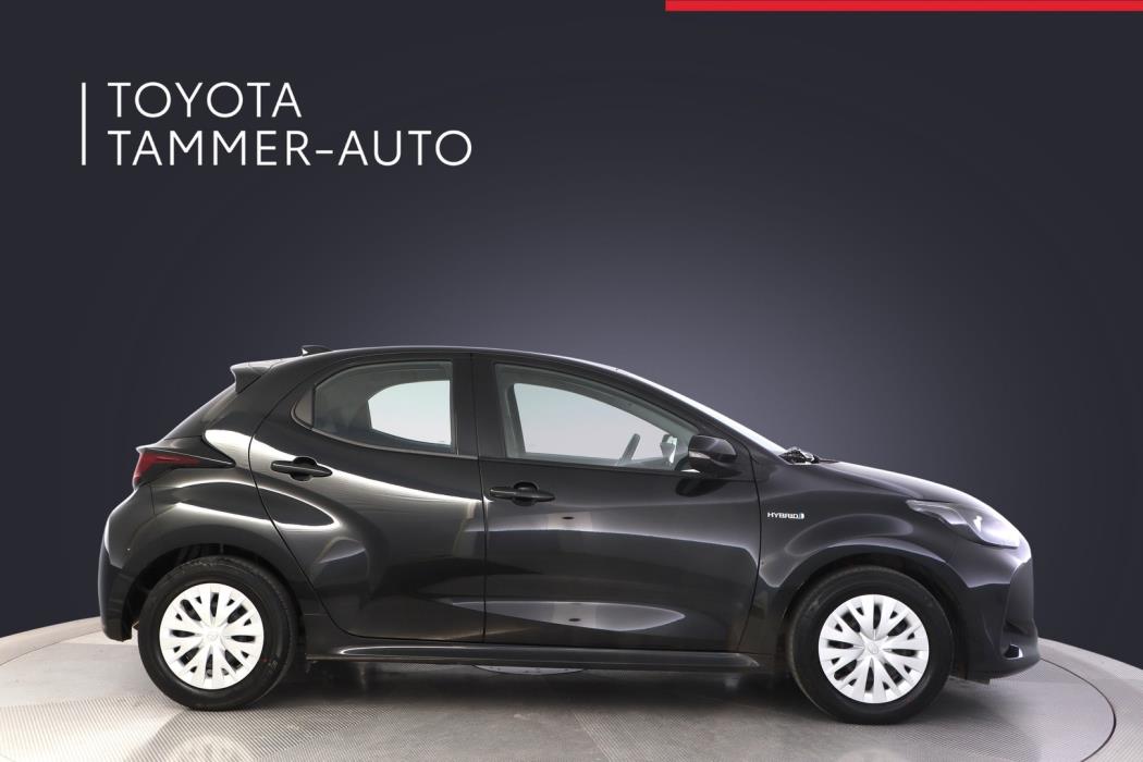 TOYOTA Yaris 2021