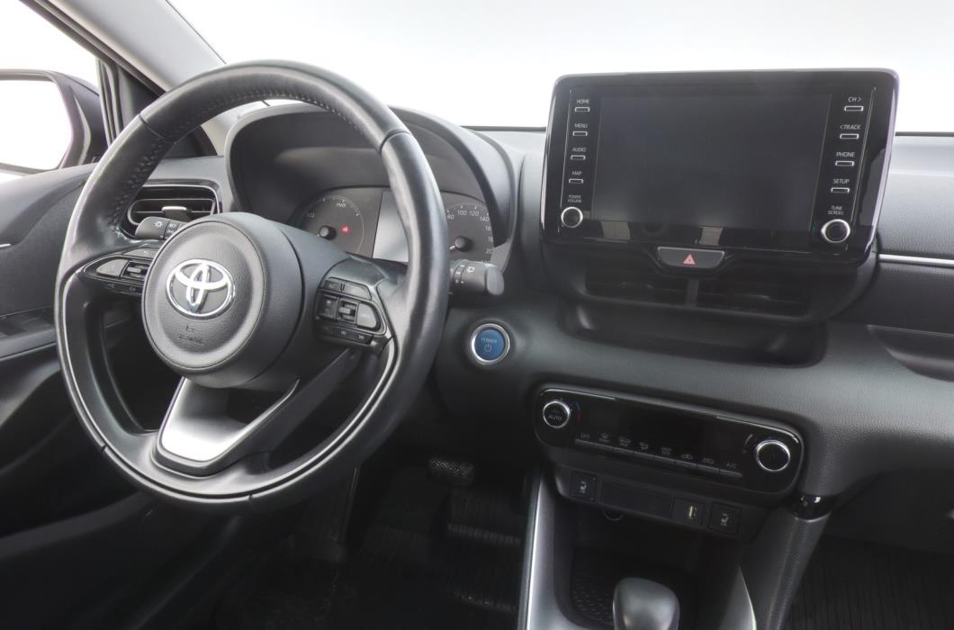 TOYOTA Yaris 2023