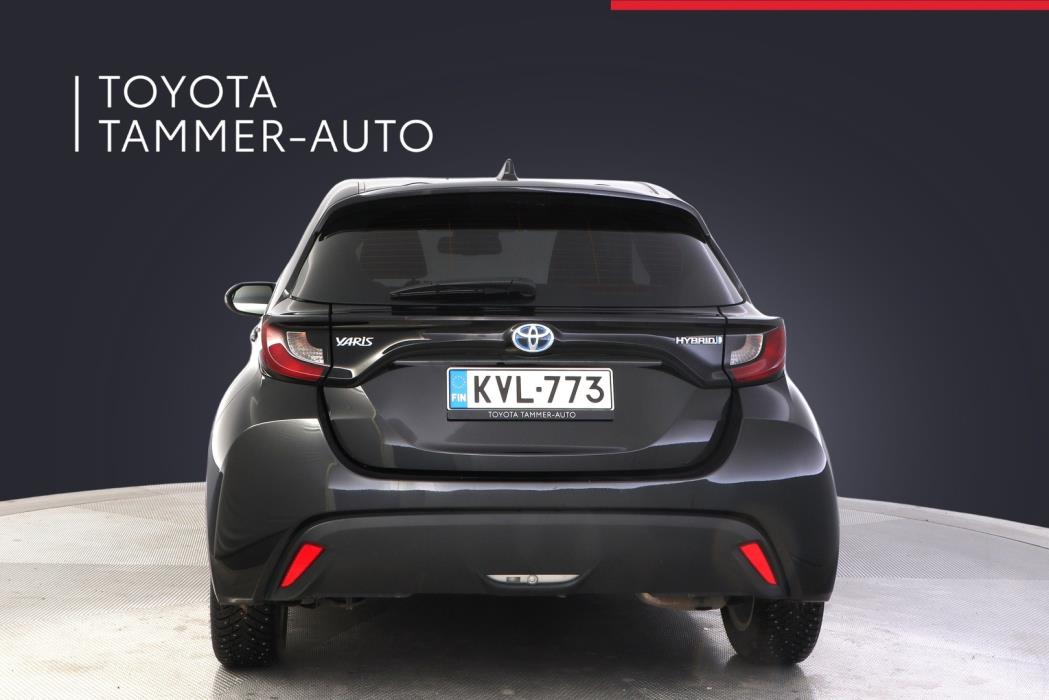 TOYOTA Yaris 2023