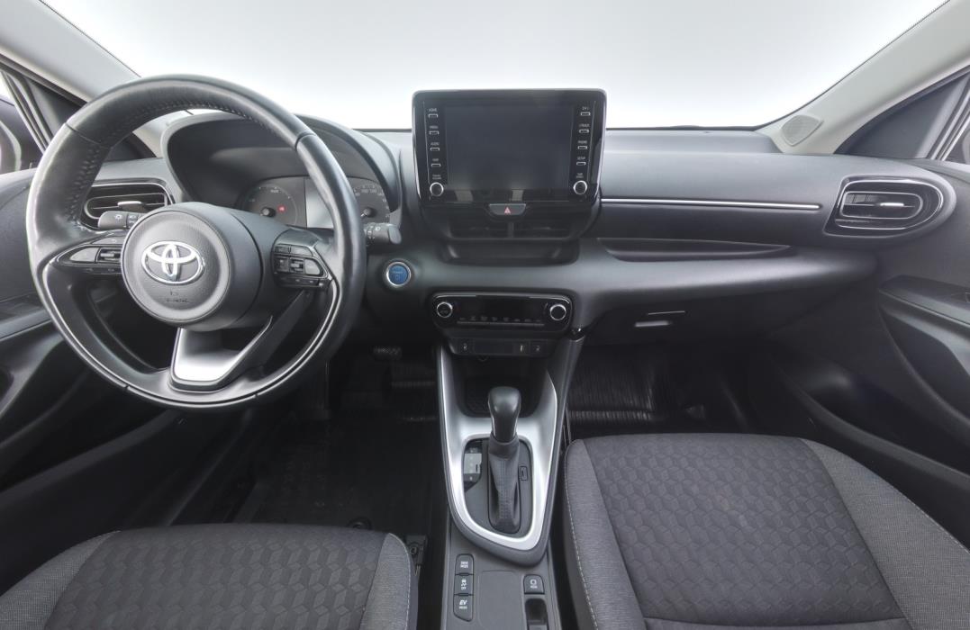 TOYOTA Yaris 2023