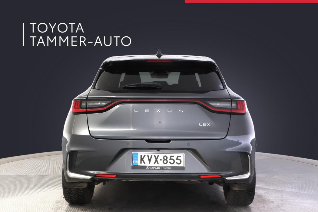 LEXUS LBX 2024