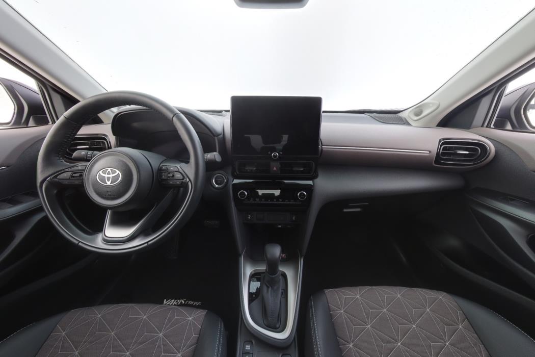 TOYOTA Yaris Cross 2024