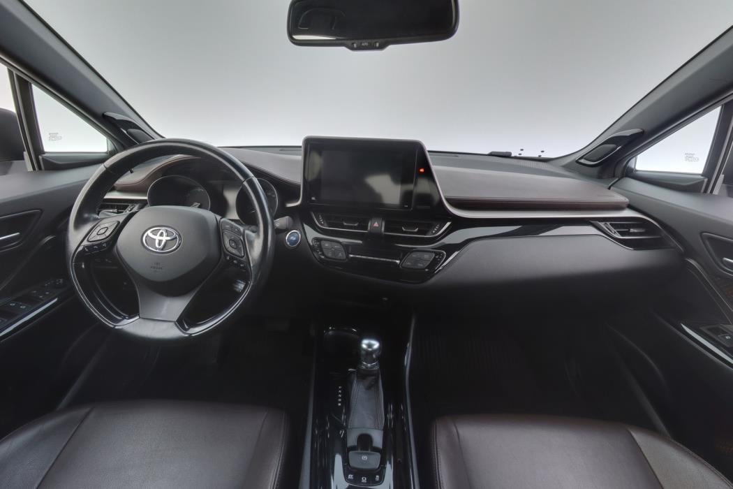 TOYOTA C-HR 2017