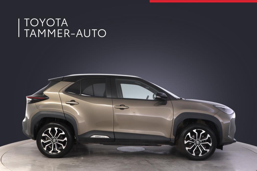 TOYOTA Yaris Cross 2022