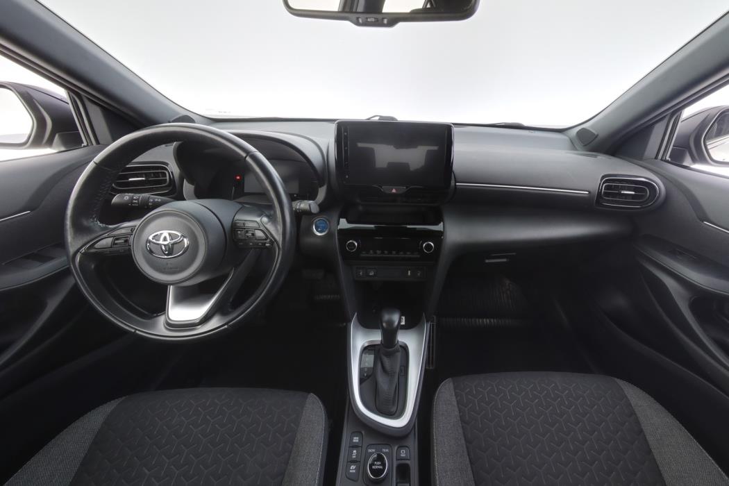 TOYOTA Yaris Cross 2022