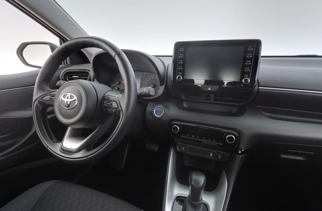 TOYOTA Yaris 2023