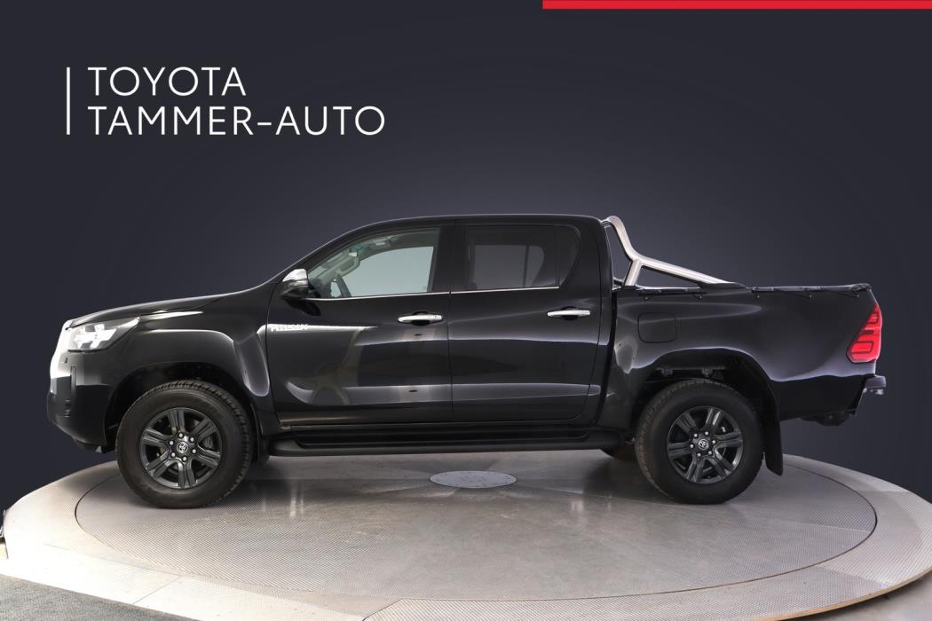 TOYOTA Hilux 2025