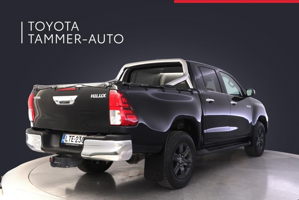 TOYOTA Hilux 2025