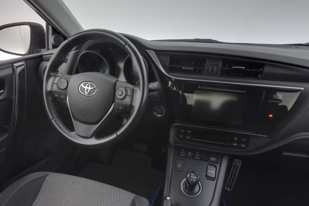 TOYOTA Auris 2018